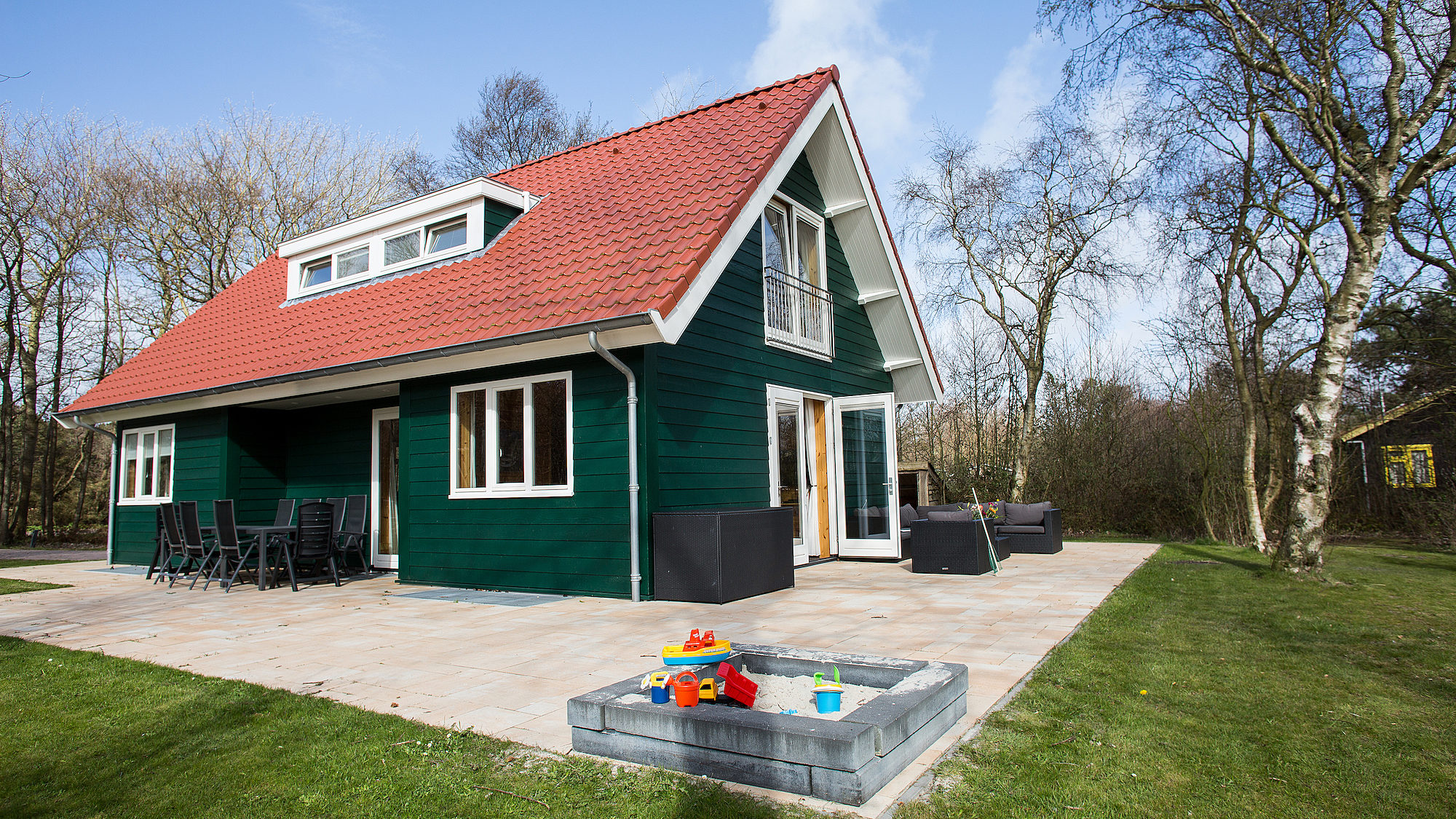 Zandbak terras vakantiehuis Kijkduin Midsland Noord Terschelling