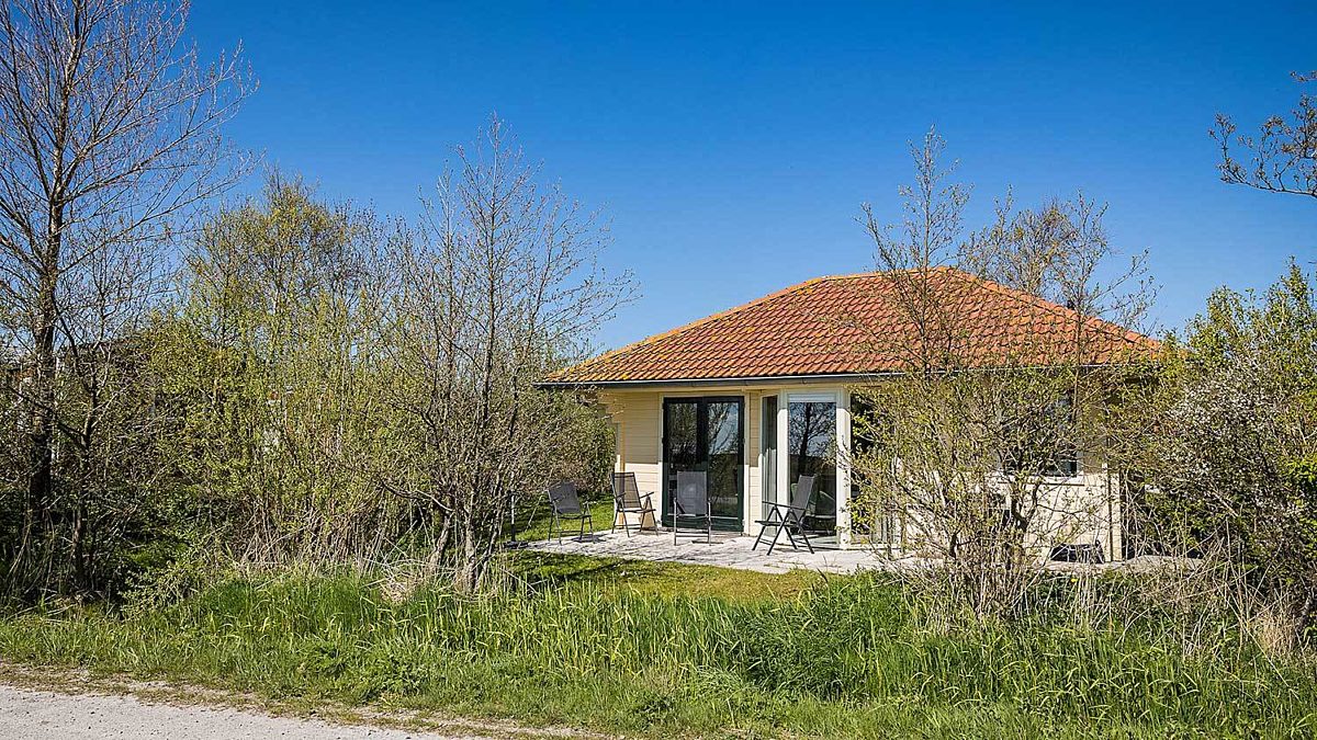 Eigen terras Villabungalow whirlpool Tjermelan Terschelling