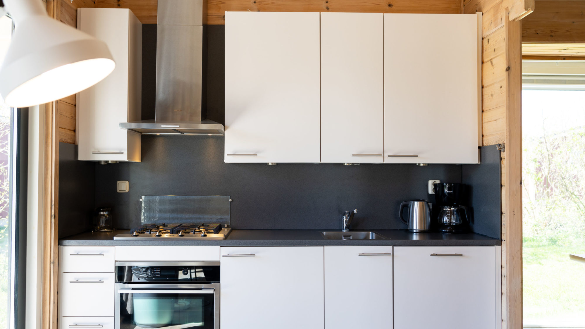Koffiezetter afwasmachine combi magnetron afwasmachine Villabungalow whirlpool Tjermelan Terschelling